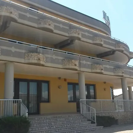 Il Baronetto 3* Tarsia