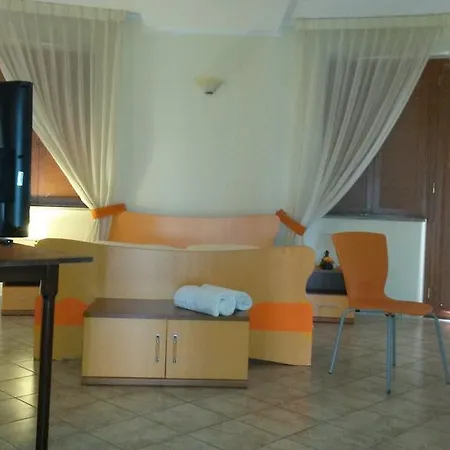 Il Baronetto Hotel Tarsia