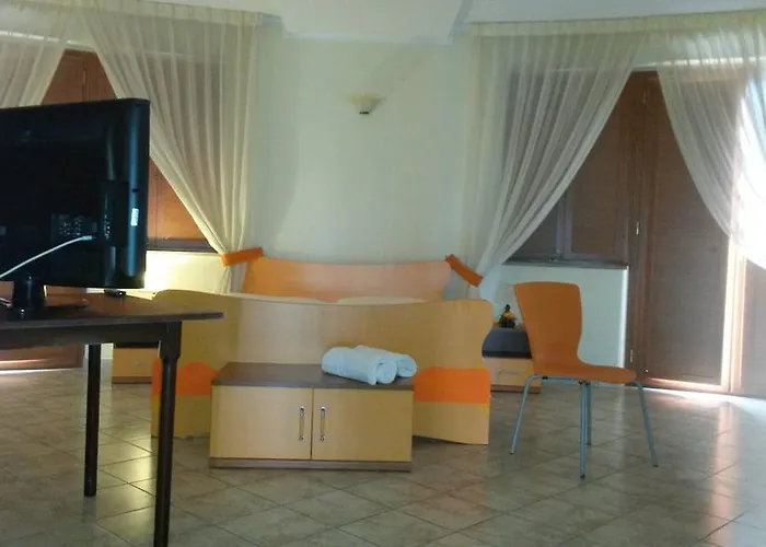 伊尔巴洛奈托酒店 酒店 Tarsia