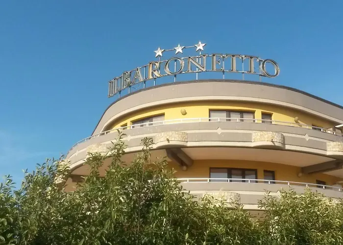 伊尔巴洛奈托酒店 酒店 Tarsia