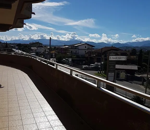 伊尔巴洛奈托酒店 Tarsia