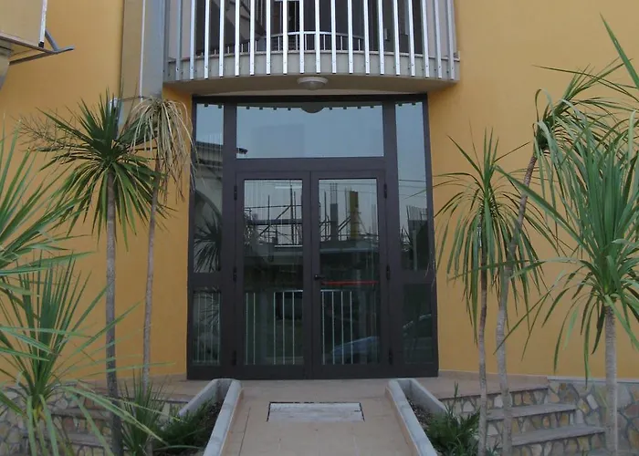 伊尔巴洛奈托酒店 Tarsia