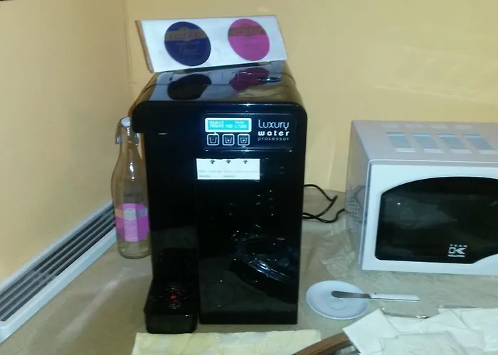 伊尔巴洛奈托酒店 Tarsia